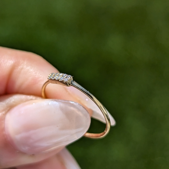 14 Karat Solid Gold with 10 Natural diamond Band - Picture 7 of 8